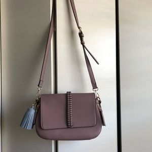 Lulu’s mauve purse